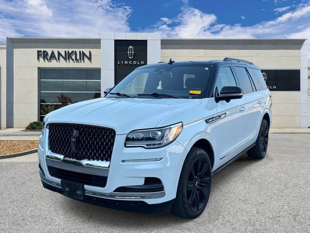 Used 2024 Lincoln Navigator Black Label AWD/4WD image 3