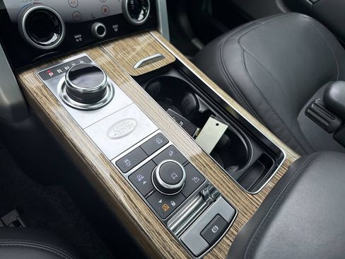 Used 2019 Land Rover Range Rover Supercharged AWD/4WD image 28