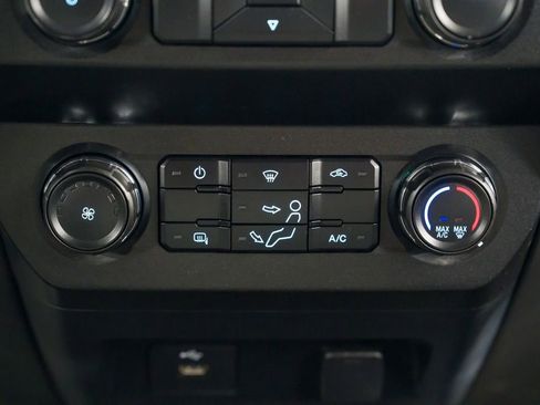 Used 2019 Ford F550 4x4 Crew Cab Super Duty image 12