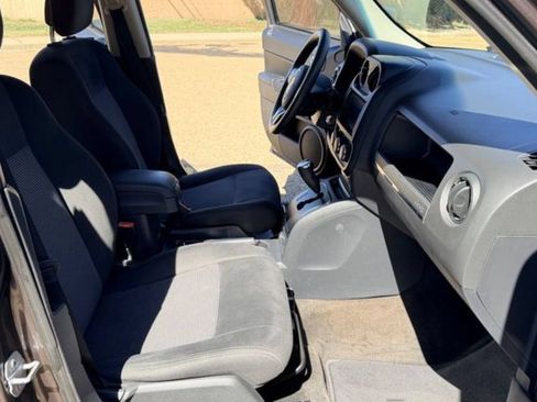Used 2015 Jeep Patriot Sport AWD/4WD image 19