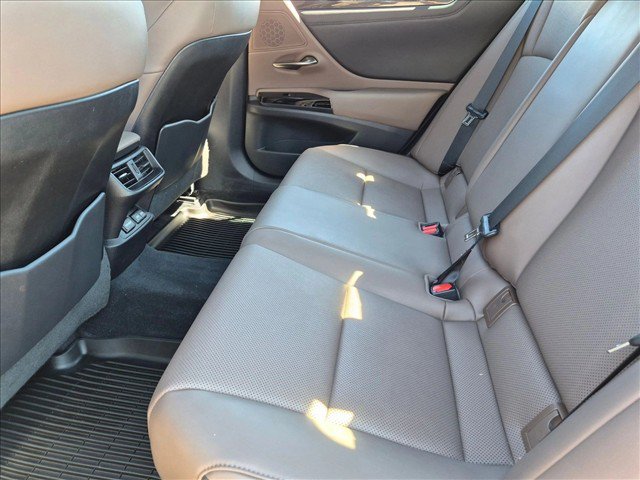 Used 2022 Lexus ES 350 w/ Accessory Package 2 FWD image 16