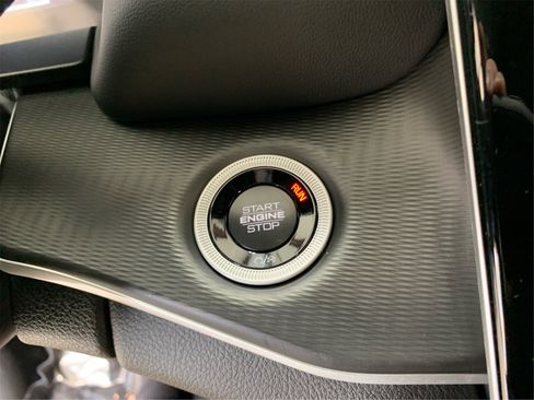 Used 2025 Jeep Grand Cherokee L Altitude image 28