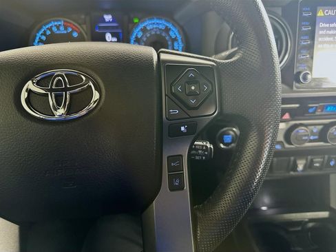 Used 2021 Toyota Tacoma TRD Off-Road image 50