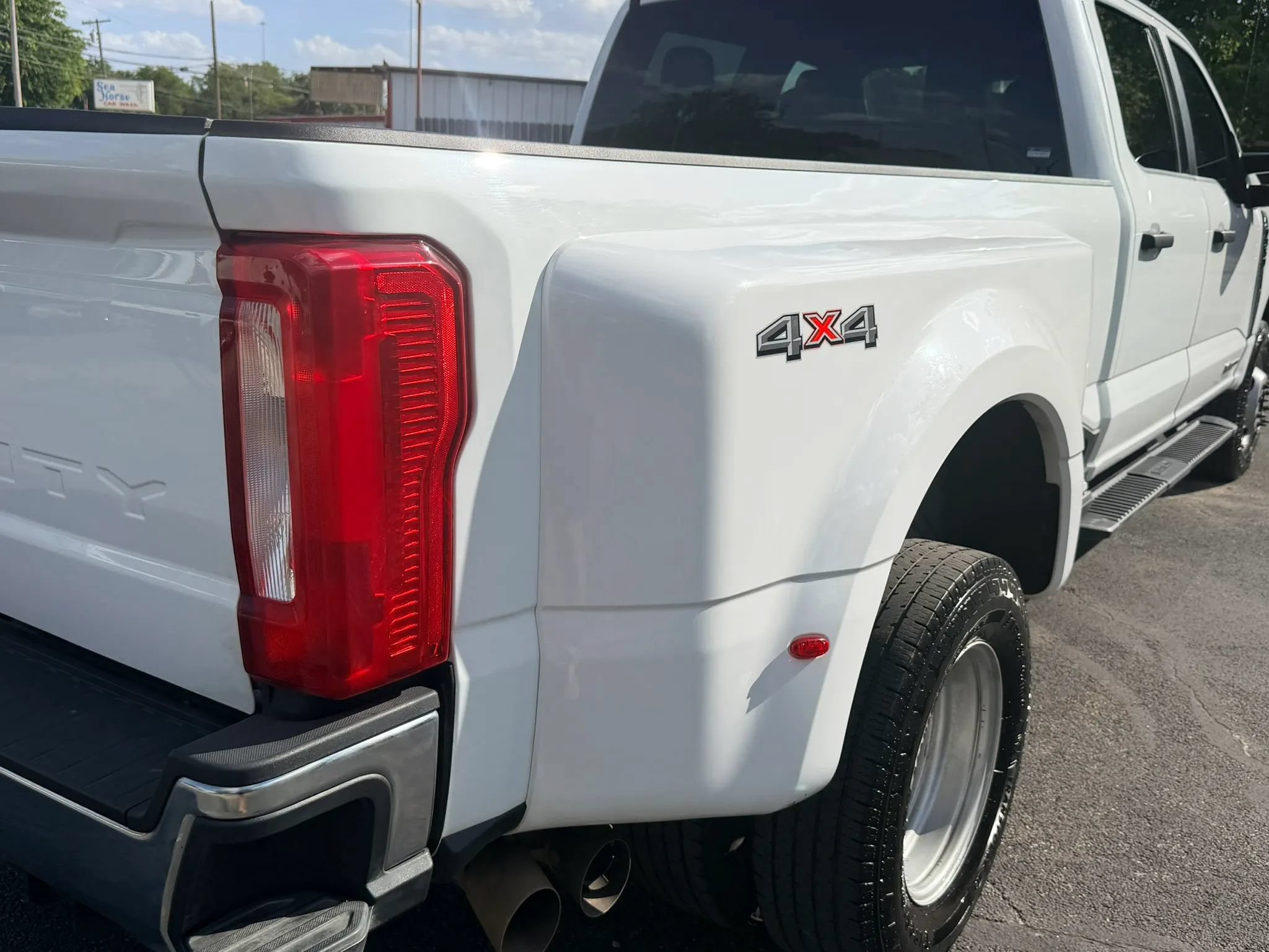Used 2025 Ford F350 XLT AWD/4WD image 17
