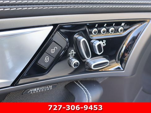 Used 2016 Jaguar F-TYPE R AWD/4WD image 15