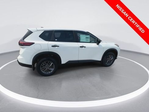 Used 2026 Nissan Rogue S image 9