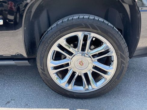 Used 2014 Cadillac Escalade Platinum image 12