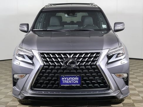 Used 2023 Lexus GX 460 Premium w/ Accessory Package AWD/4WD image 13