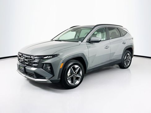 Used 2025 Hyundai Tucson SEL image 3