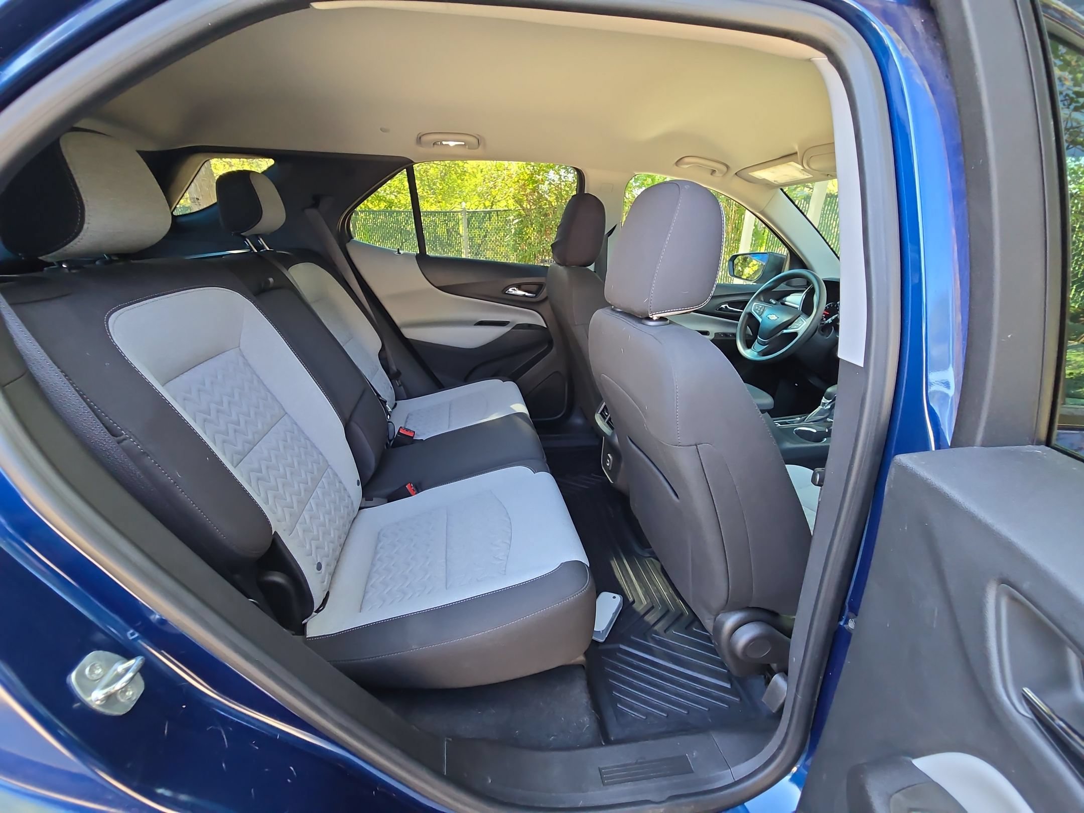 Used 2023 Chevrolet Equinox LS w/ LS Convenience Package FWD image 25