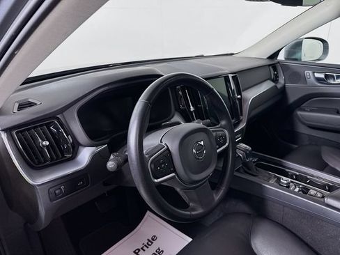 Used 2020 Volvo XC60 T5 Momentum AWD/4WD image 12