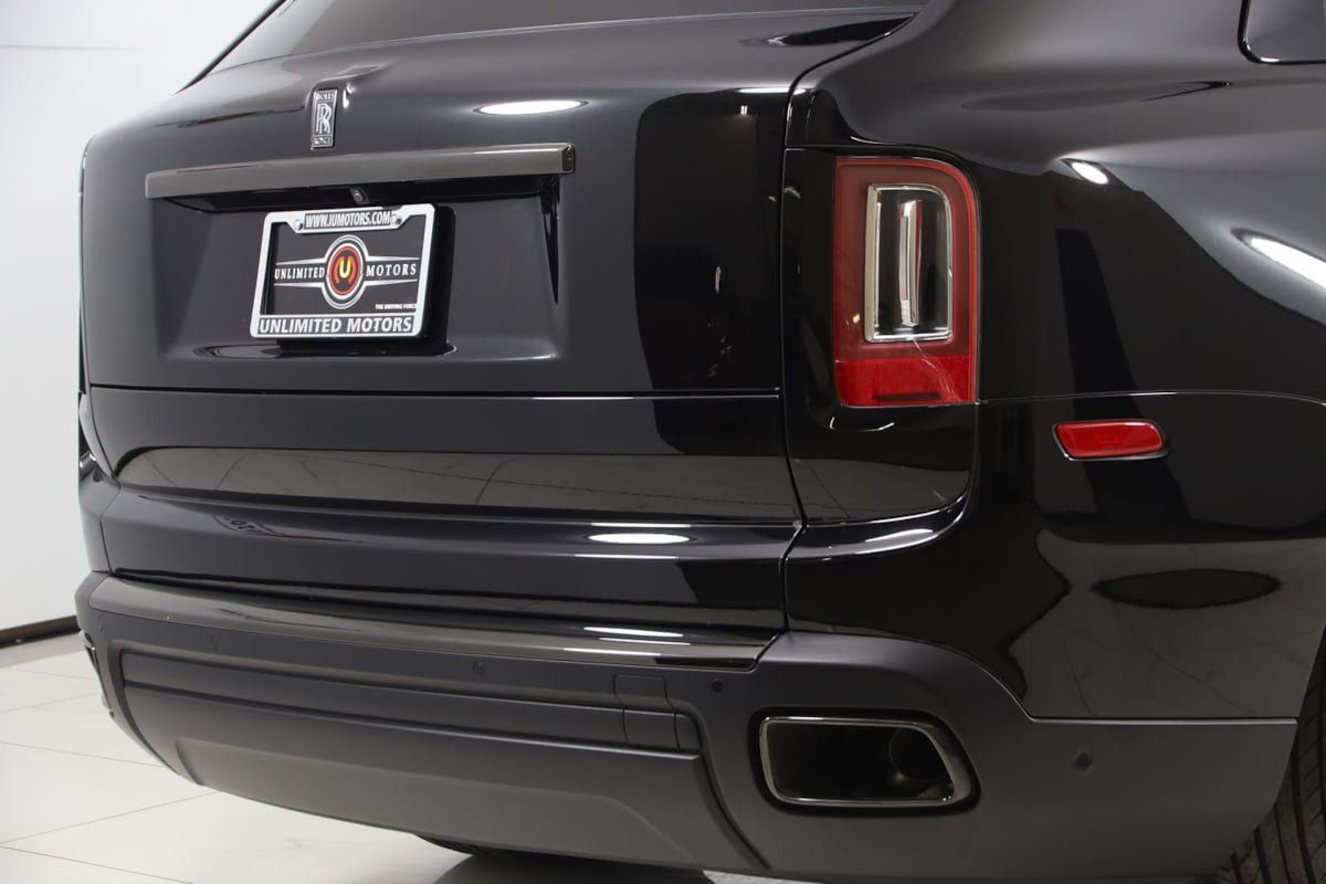 Used 2024 Rolls-Royce Cullinan Black Badge AWD/4WD image 78