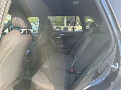Used 2025 Toyota RAV4 SE image 8