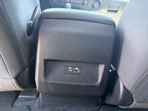 Used 2024 Nissan Frontier SV w/ Technology Package RWD image 13