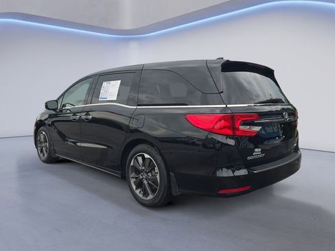 Used 2024 Honda Odyssey Elite image 3
