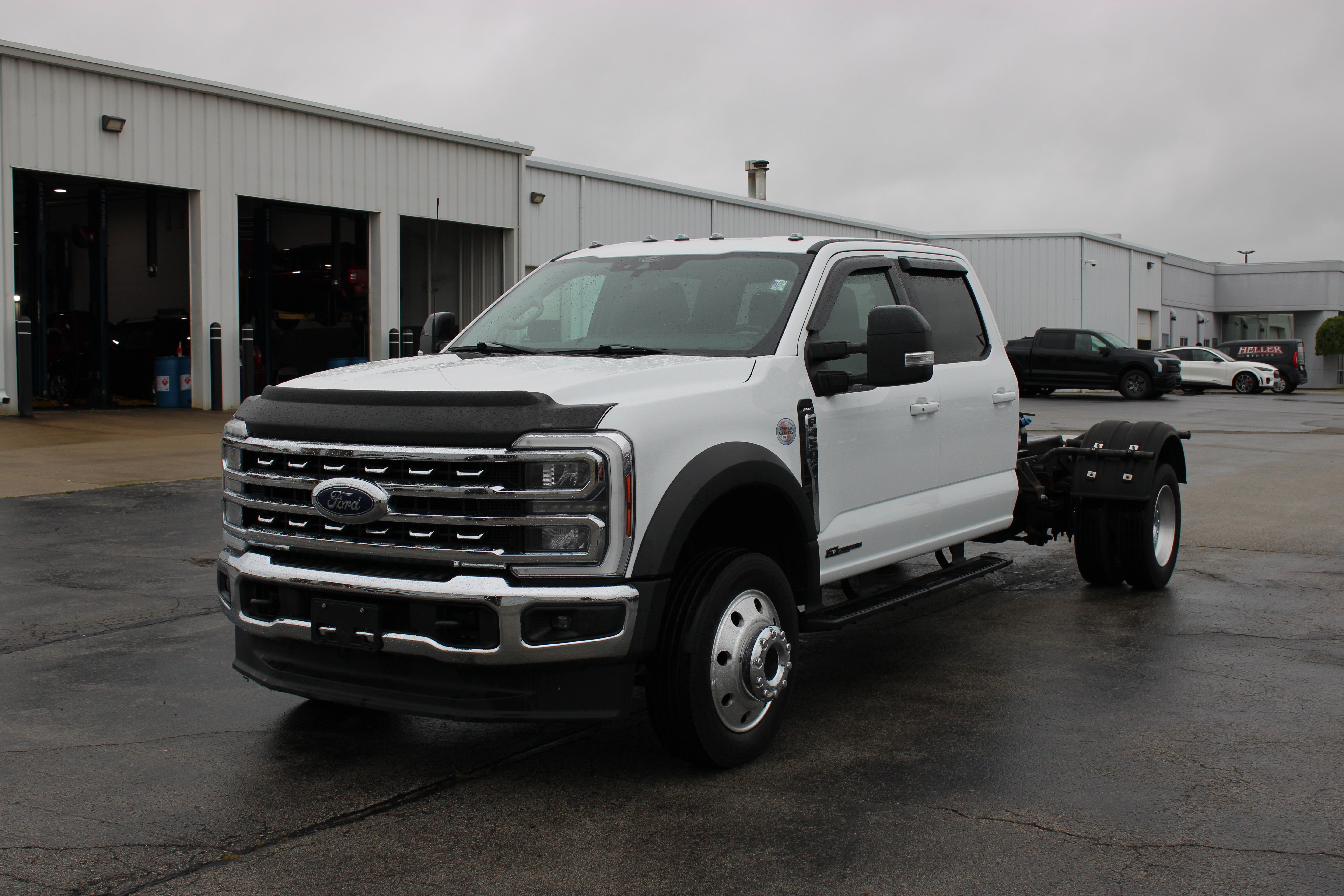 Used 2024 Ford F450 Lariat AWD/4WD image 4