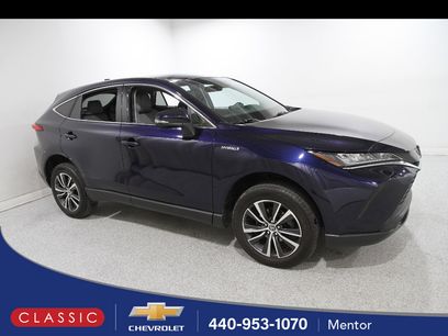 Used 2021 Toyota Venza LE w/ Carpet Mat Package (TMS)