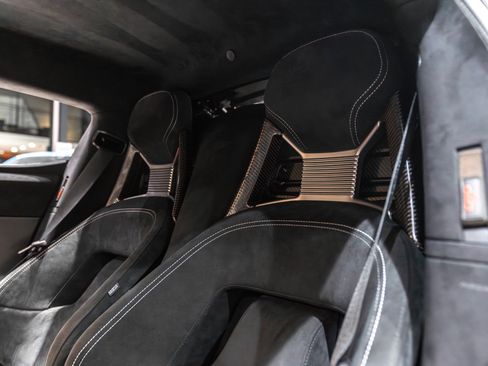 Used 2019 Ford GT image 23