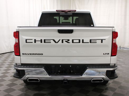 Used 2024 Chevrolet Silverado 1500 LTZ w/ LTZ Premium Package AWD/4WD image 31
