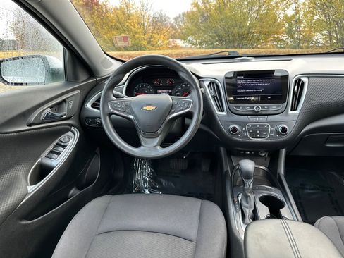 Used 2023 Chevrolet Malibu LT image 22