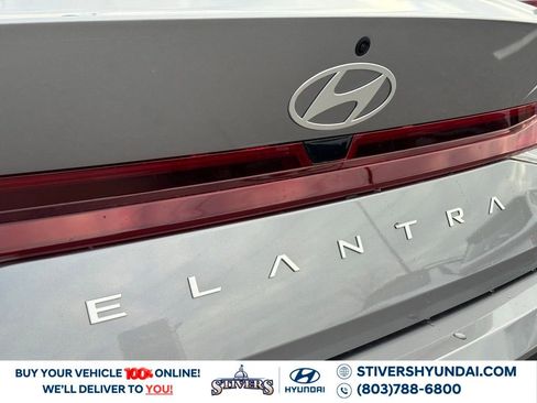 New 2026 Hyundai Elantra SE image 15