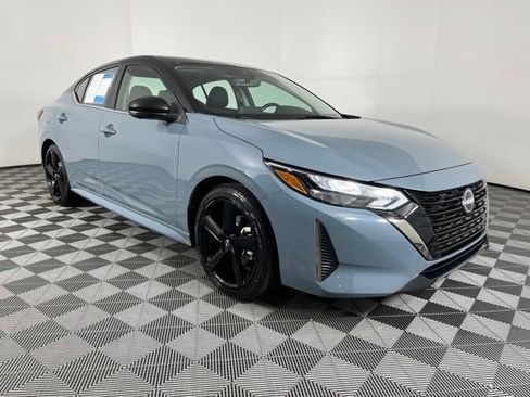 Certified 2025 Nissan Sentra SR w/ SR Premium Package FWD image 3