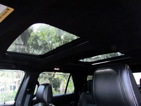 Used 2018 Ford Explorer Limited w/ Equipment Group 301A image 44