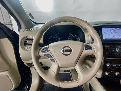 Used 2015 Nissan Pathfinder SL w/ SL Tech Package FWD image 12