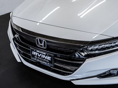 Used 2021 Honda Accord Sport image 10