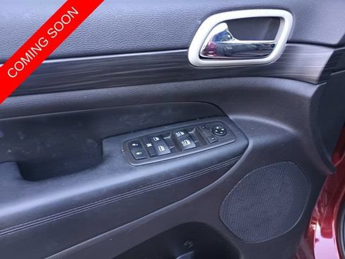 Certified 2021 Jeep Grand Cherokee Laredo X AWD/4WD image 10
