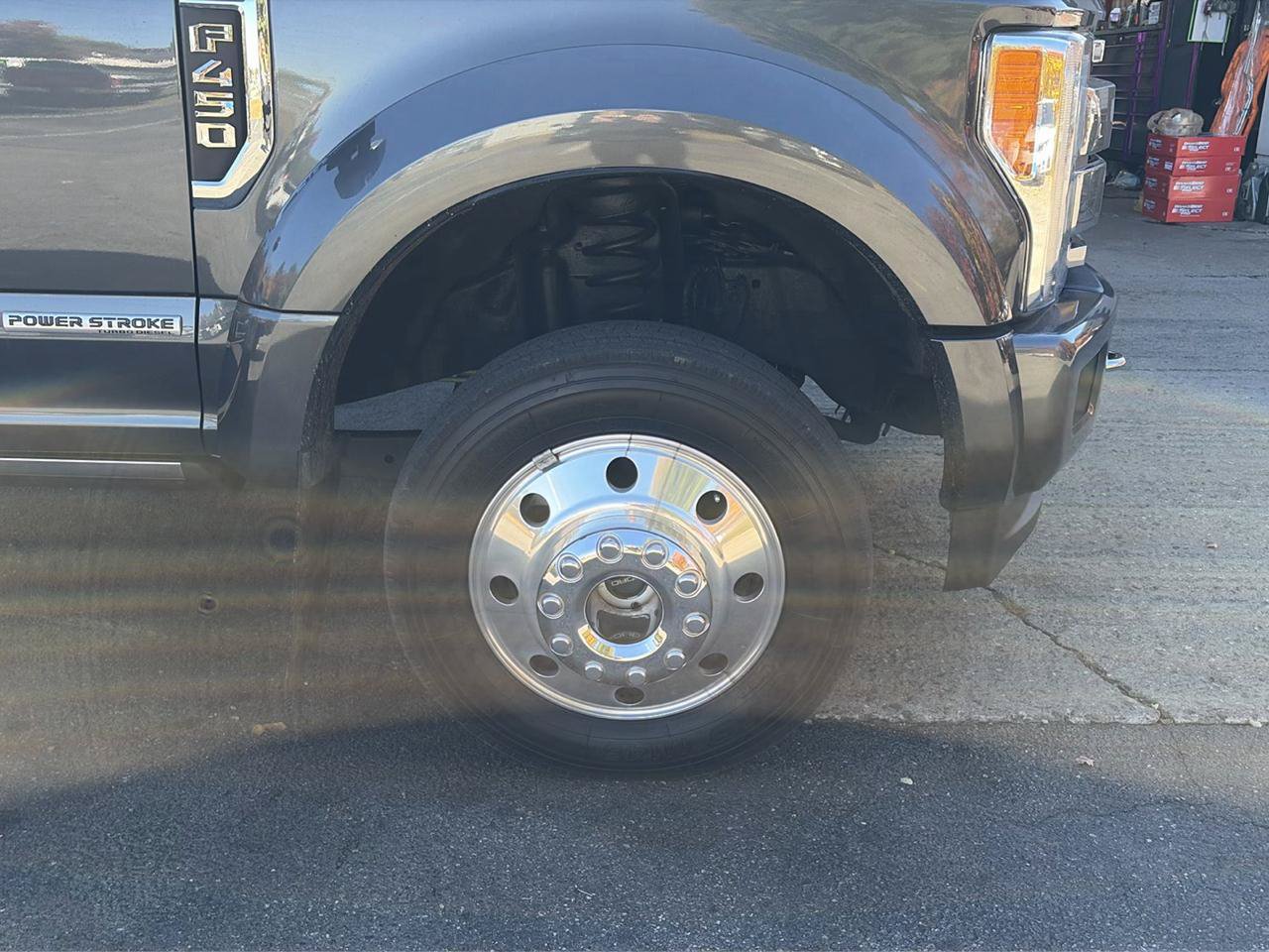 Used 2019 Ford F450 Platinum w/ Platinum Ultimate Package AWD/4WD image 20