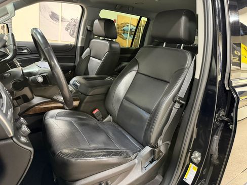Used 2018 Chevrolet Suburban LT AWD/4WD image 29