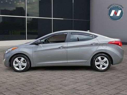 Used 2013 Hyundai Elantra GLS w/ Preferred Pkg image 2