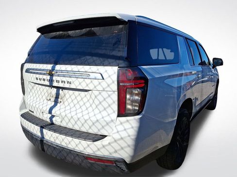 Used 2023 Chevrolet Suburban High Country image 4