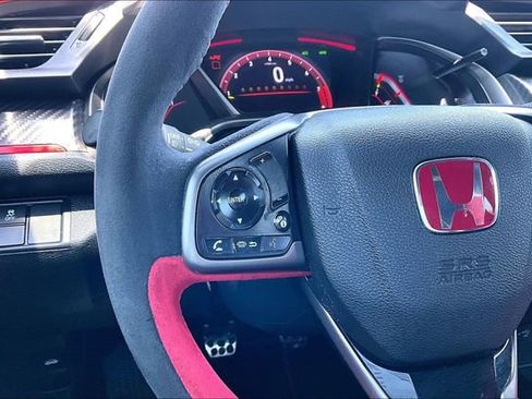 Used 2020 Honda Civic Type R image 10