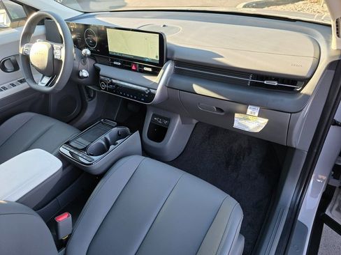 Used 2025 Hyundai Ioniq 5 SEL image 9