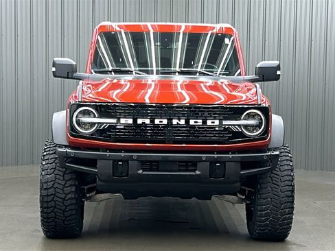 Used 2023 Ford Bronco Wildtrak image 8