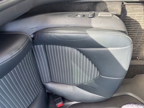 Used 2023 Toyota Highlander XSE image 11