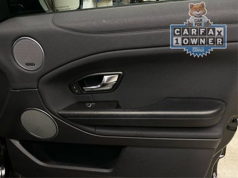 Used 2016 Land Rover Range Rover Evoque SE image 25