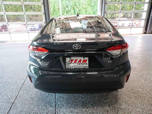 Used 2025 Toyota Corolla LE FWD image 3