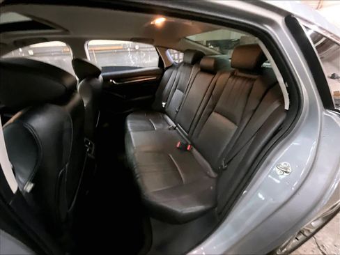 Used 2018 Honda Accord EX-L image 27