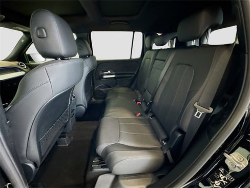 New 2025 Mercedes-Benz GLB 250 GLB 250 image 6