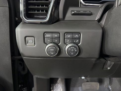 Used 2024 GMC Sierra 2500 Denali w/ Denali Reserve Package image 29