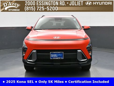 Certified 2025 Hyundai Kona SEL image 2