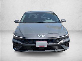 Used 2024 Hyundai Elantra SEL w/ Convenience Package FWD video 2