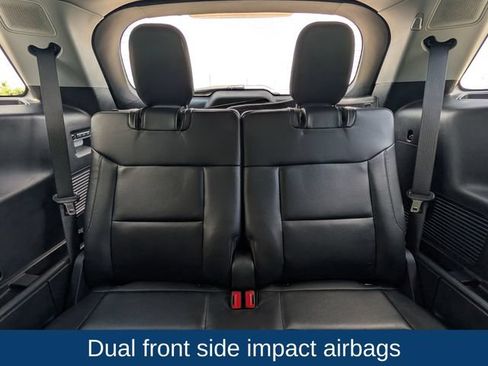 Used 2023 Ford Explorer Limited w/ Limited Technology Package AWD/4WD image 33