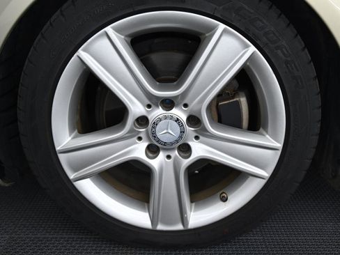 Used 2010 Mercedes-Benz C 300 Sport image 38