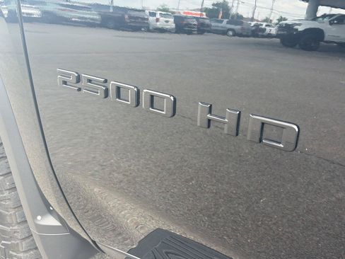 Used 2024 Chevrolet Silverado 2500 LT w/ Midnight Edition AWD/4WD image 48