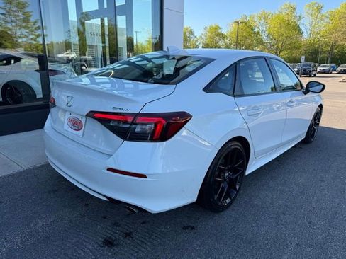Used 2025 Honda Civic Sport image 3
