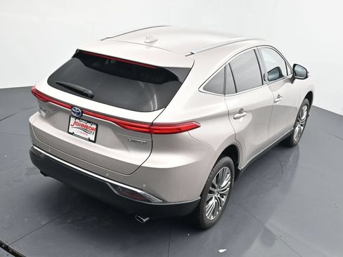 Used 2024 Toyota Venza Limited AWD/4WD image 33